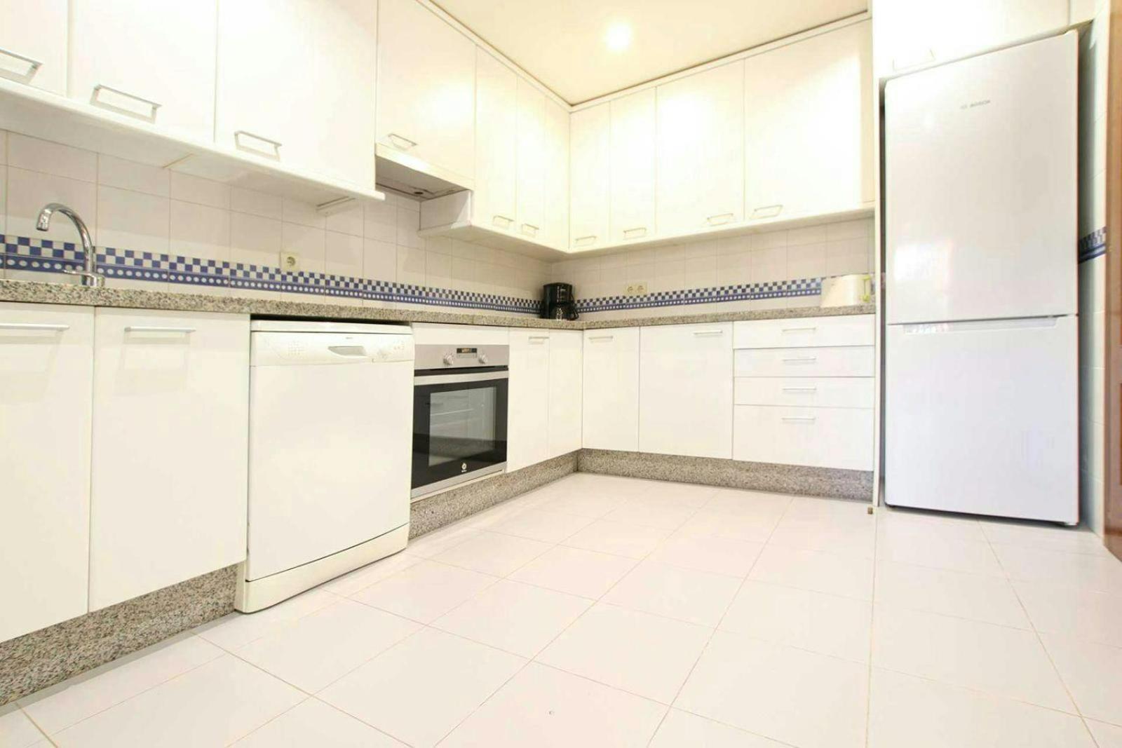Appartamento Piso 4 Hab. - Elviria Playa Marbella Esterno foto