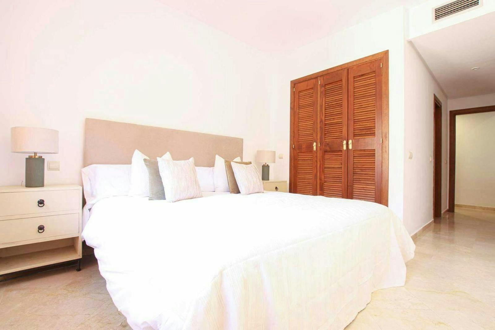 Appartamento Piso 4 Hab. - Elviria Playa Marbella Esterno foto